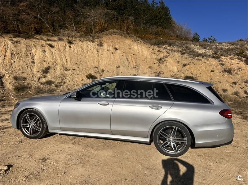 Gris / plata Usado 2017 Mercedes E220 Familiar | 25.000 € (Precio justo) - Imagen 1/4