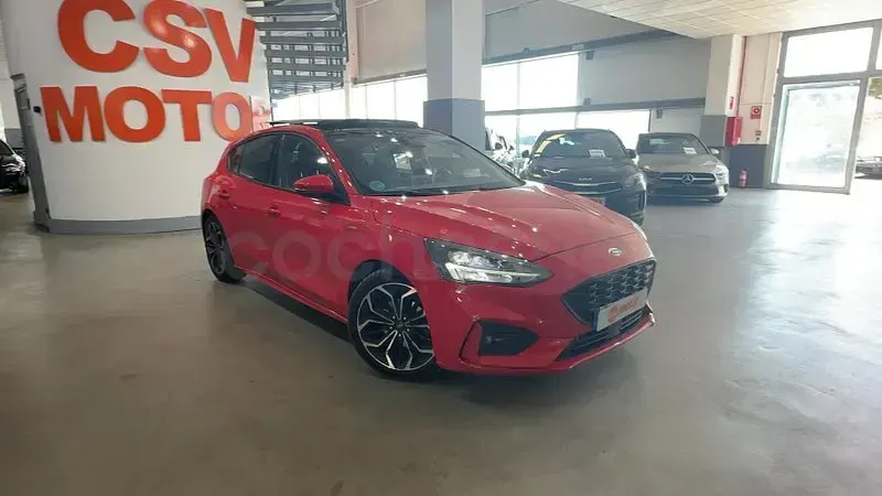 Usado Ford Focus ST-Line 125 CV (91 kW) 2020 Rojo Berlina