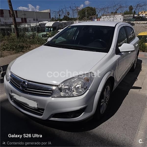 Usado Opel Astra Energy 100 CV (73 kW) 2009 Blanco Berlina