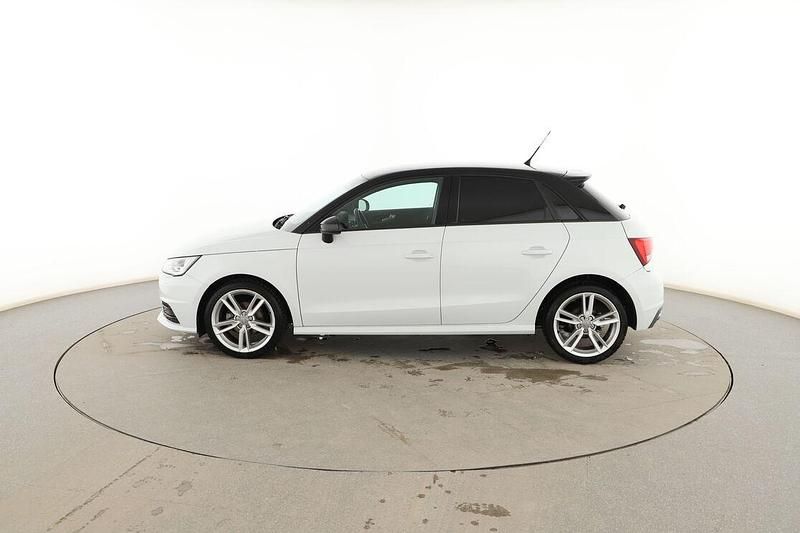 Usado Audi A1 Sportback Attraction 95 CV (69 kW) 2017 Blanco Utilitario