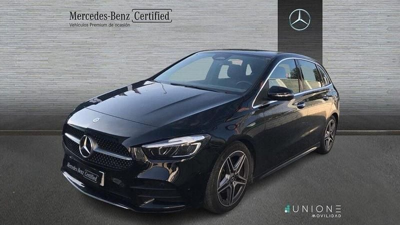 Usado Mercedes B200 AMG line 150 CV (110 kW) 2024 Negro Monovolumen