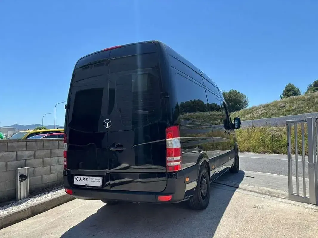 Usado Mercedes Sprinter 129 CV (94 kW) 2015 Negro Van