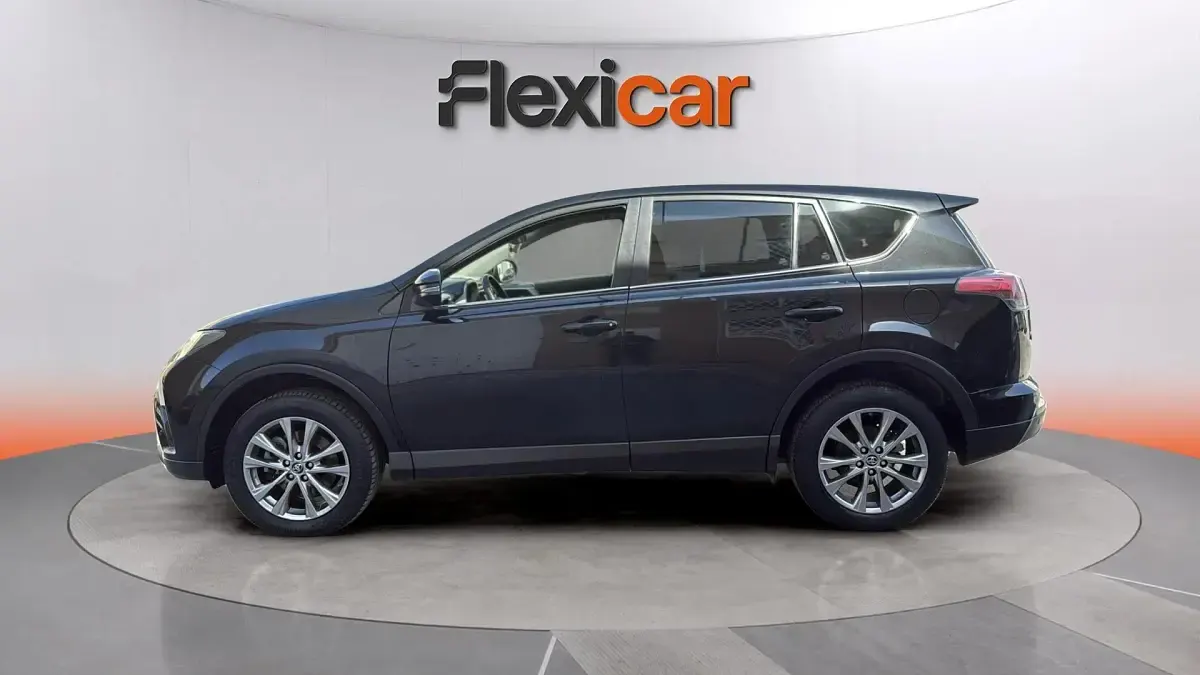 Usado Toyota RAV4 Advance 144 CV (105 kW) 2017 Negro SUV