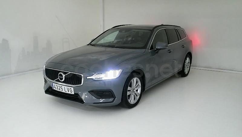 Usado Volvo V60 Momentum 197 CV (144 kW) 2021 Gris / plata Familiar
