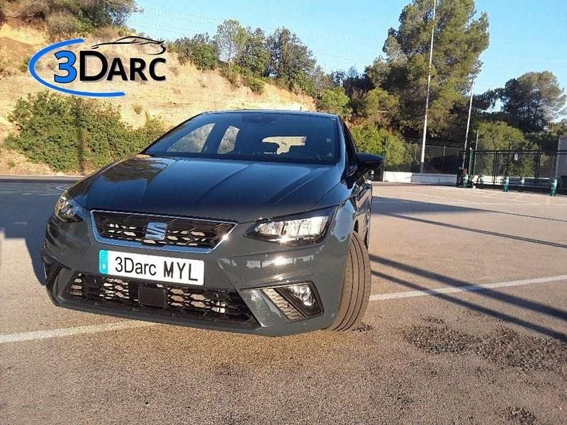Usado Seat Ibiza FR 116 CV (85 kW) 2025 Gris Utilitario