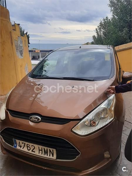 Usado Ford B-MAX Trend 100 CV (73 kW) 2012 Beige Monovolumen