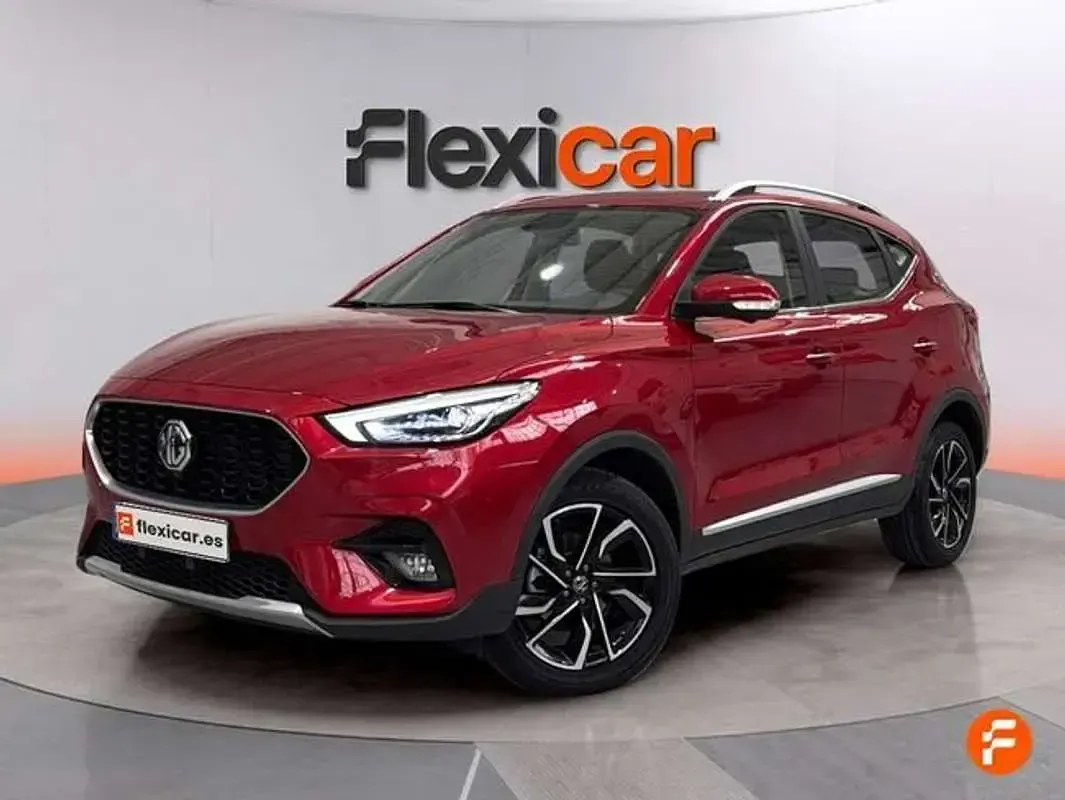 Usado MG ZS Luxury 111 CV (81 kW) 2024 Negro SUV