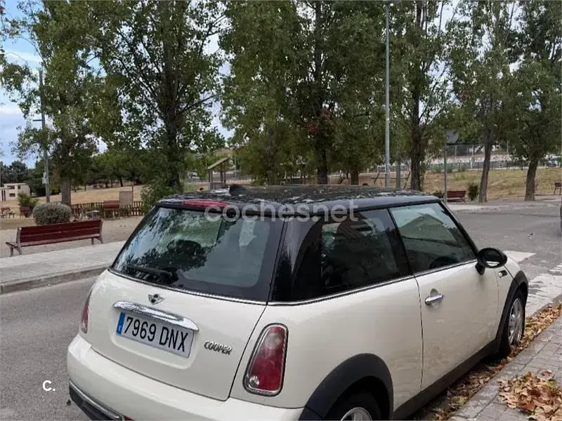 Usado Mini Cooper 115 CV (84 kW) 2005 Beige Utilitario
