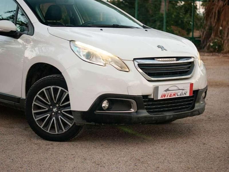 Usado Peugeot 2008 Active 109 CV (80 kW) 2014 Blanco SUV