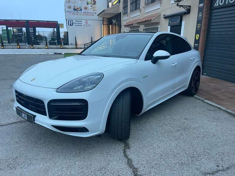 Blanco Usado 2022 Porsche Cayenne Platinum Edition SUV | 88.900 € - Imagen 1/4