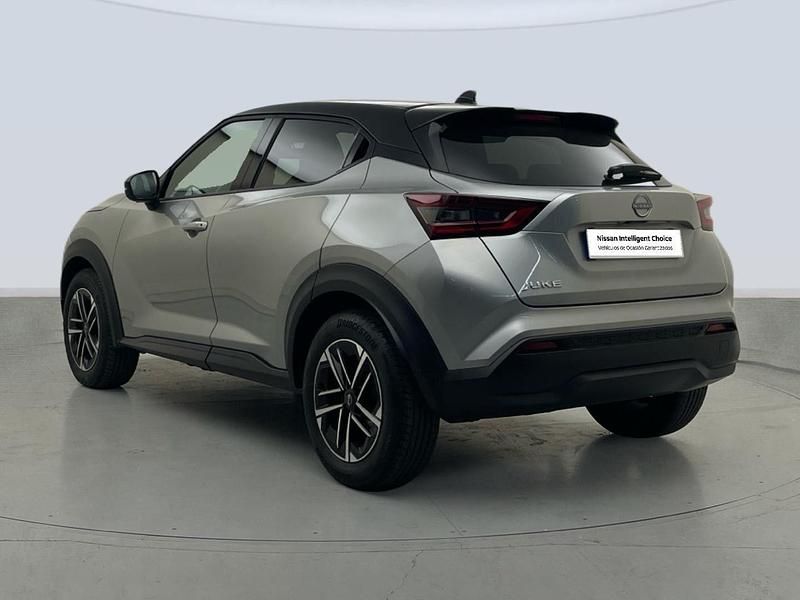 Usado Nissan Juke N-Connecta 114 CV (83 kW) 2025 Gris plata SUV