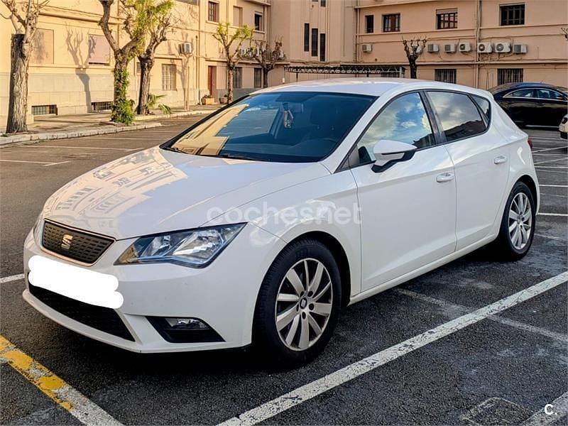 Usado Seat Leon Ecomotive 105 CV (77 kW) 2014 Blanco Berlina