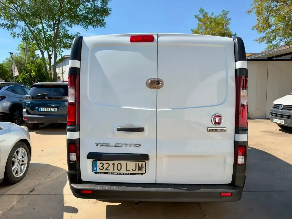 Usado Fiat Talento 120 CV (88 kW) 2020 Blanco Monovolumen
