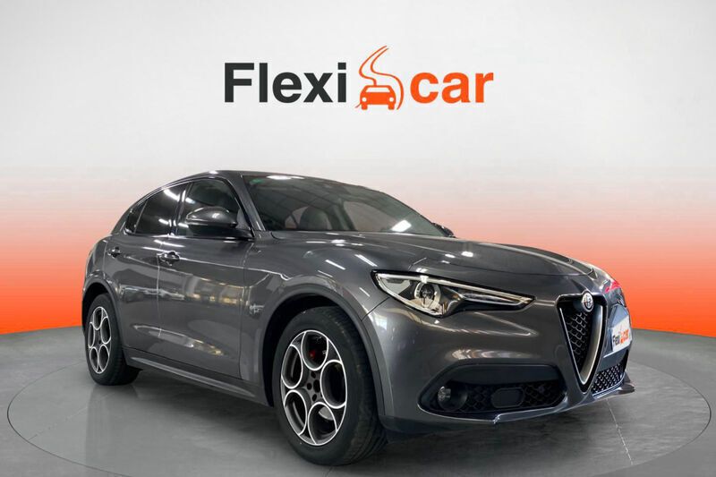 Gris Usado 2019 Alfa Romeo Stelvio Super SUV | 18.990 € (Precio justo) - Imagen 1/4