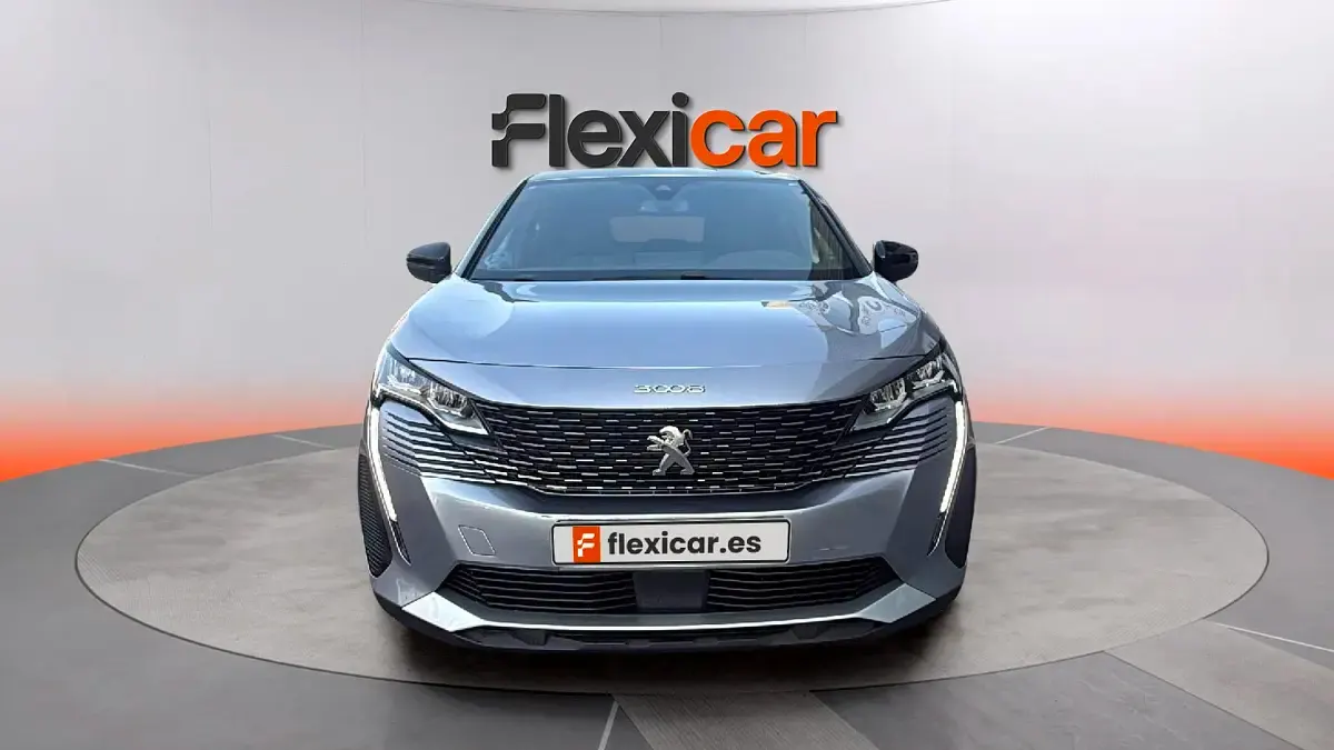 Usado Peugeot 3008 Allure 196 CV (144 kW) 2024 Gris SUV