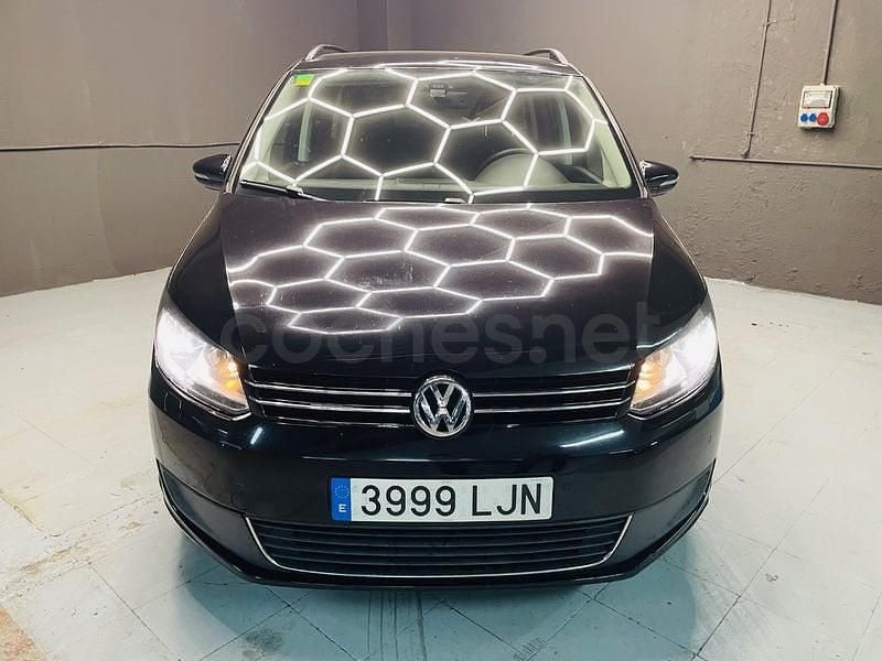 Usado VW Touran Advance 140 CV (102 kW) 2011 Negro Monovolumen