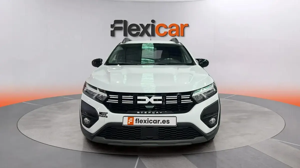 Usado Dacia Sandero Essentiel 91 CV (66 kW) 2023 Blanco Berlina