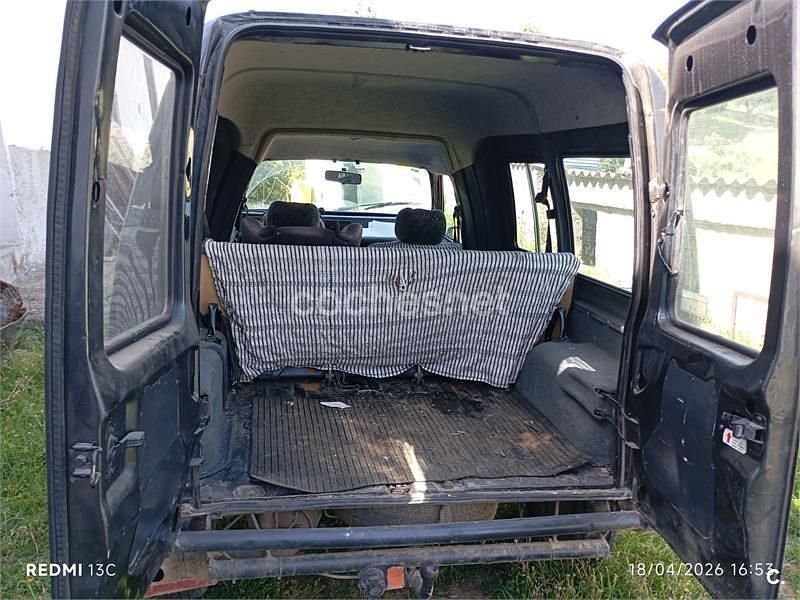 Käytetty Citroën C15 60 HP (44 kW) 2000 Musta Van