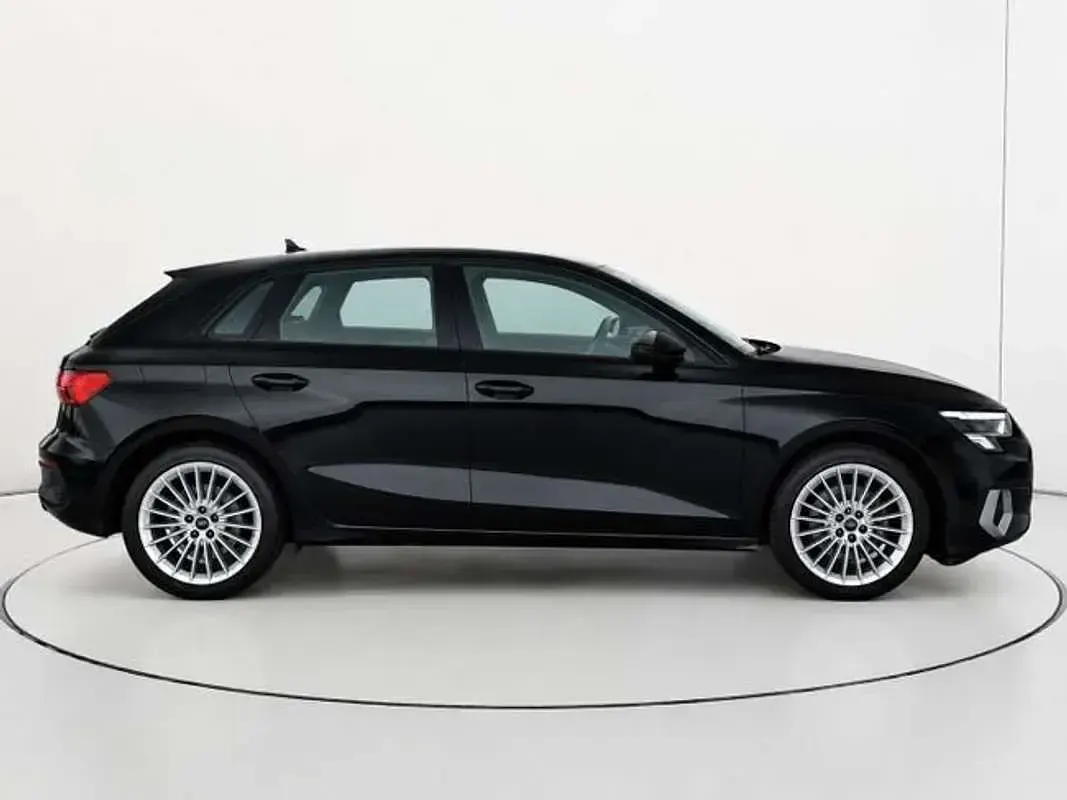 Usado Audi A3 e-tron Advanced Plus 204 CV (150 kW) 2022 Negro Utilitario