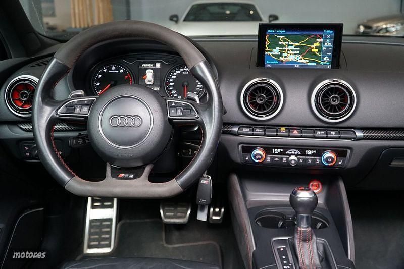 Usado Audi RS3 367 CV (269 kW) 2017 Blanco Berlina