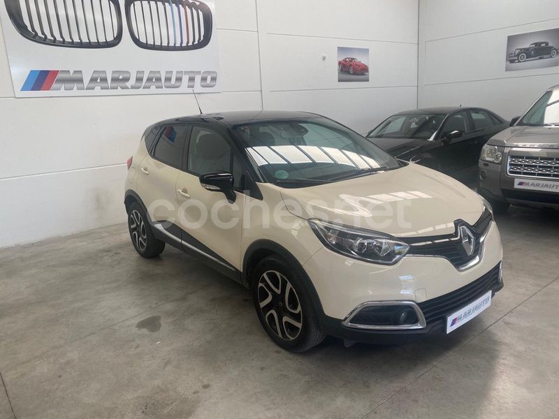 Usado Renault Captur Zen 90 CV (66 kW) 2016 Beige SUV