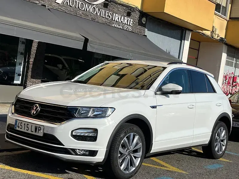 Usado VW T-Roc Advance 110 CV (80 kW) 2022 Blanco SUV