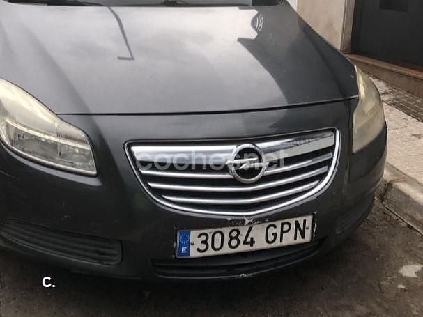 Gris / plata Usado 2009 Opel Insignia Edition Berlina | 3500 € (Precio justo) - Imagen 1/4