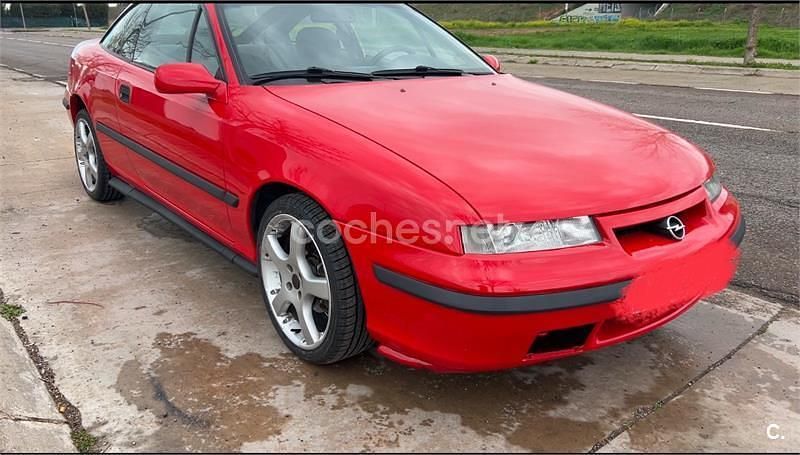 Usado Opel Calibra 115 CV (84 kW) 1995 Rojo Coupe