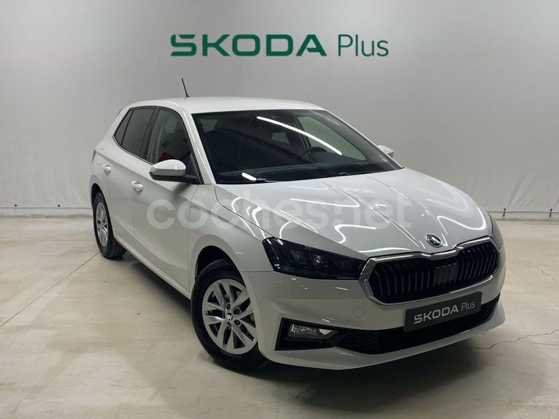 Blanco Usado 2024 Skoda Fabia Selection Berlina | 16.900 € (Un poco caro) - Imagen 1/4
