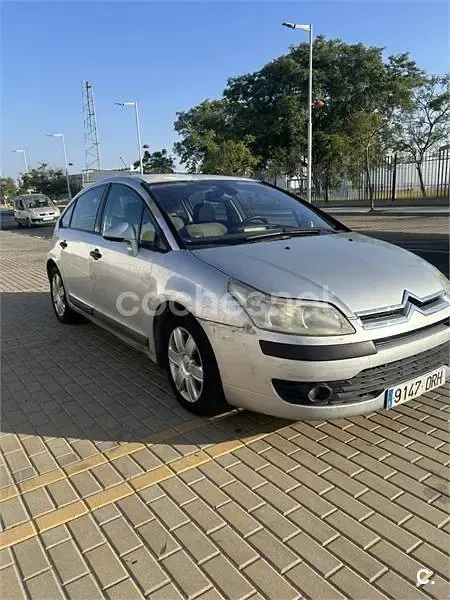 Usado Citroën C4 VTR Sport 92 CV (67 kW) 2005 Gris / plata Berlina