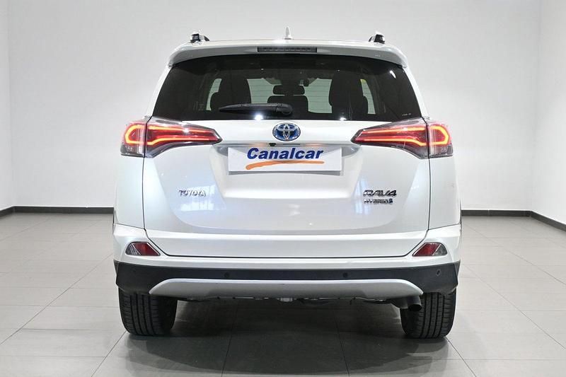 Usado Toyota RAV4 Advance 197 CV (144 kW) 2016 Blanco SUV