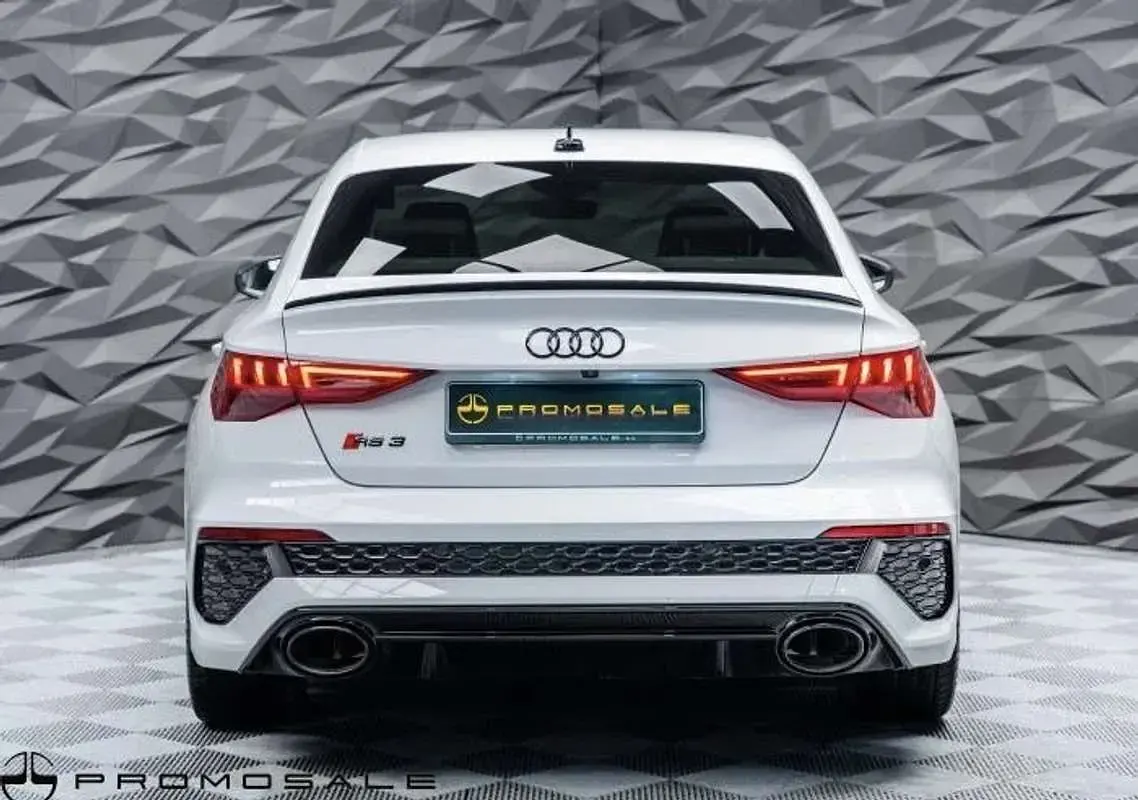 Usado Audi RS3 Premium 400 CV (294 kW) 2022 Blanco Berlina