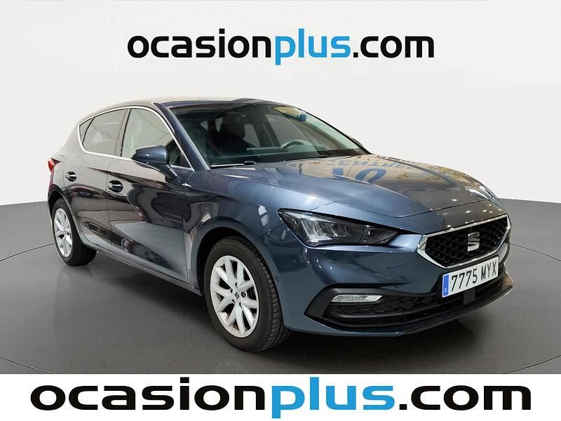 Usado Seat Leon Style 116 CV (85 kW) 2025 Gris