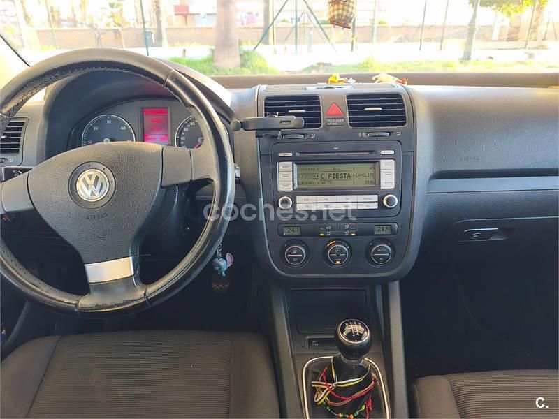 Usado VW Golf VI Highline 105 CV (77 kW) 2008 Negro Utilitario