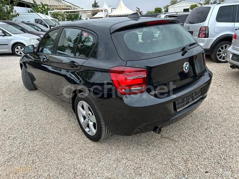 Usado BMW 120 Sport Line 184 CV (135 kW) 2012 Negro Utilitario