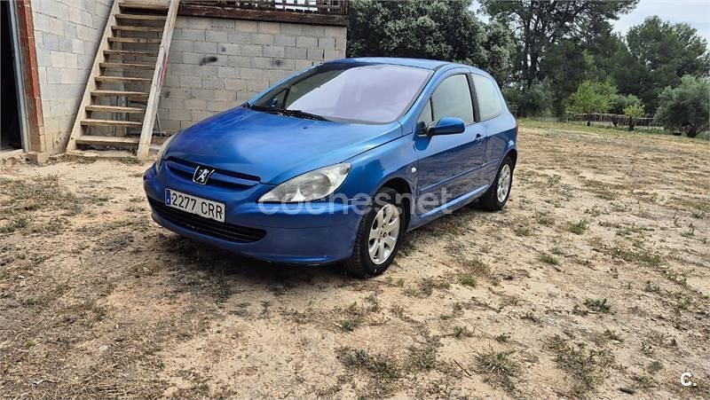 Azul Usado 2004 Peugeot 307 Berlina | 2000 € (Buen precio) - Imagen 1/4
