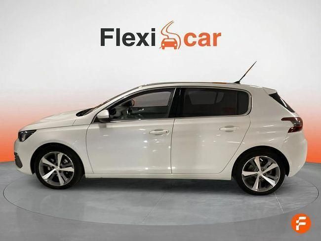 Usado Peugeot 308 Allure 130 CV (95 kW) 2018 Blanco Berlina
