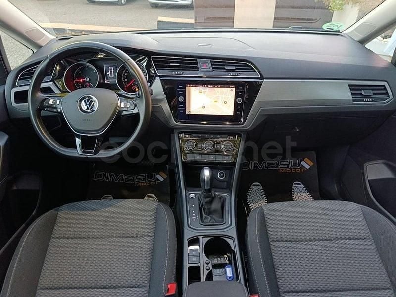 Usado VW Touran Advance 150 CV (110 kW) 2021 Azul Monovolumen