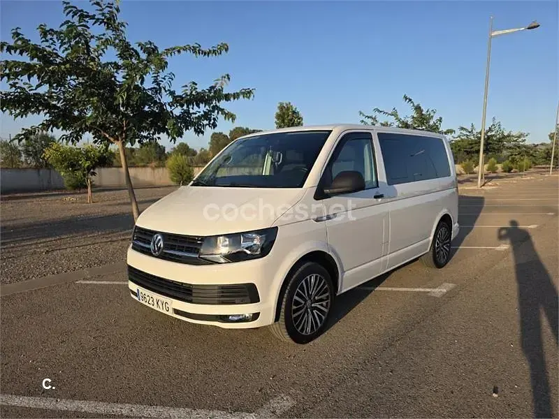Usado VW Multivan Trendline 150 CV (110 kW) 2019 Blanco Monovolumen
