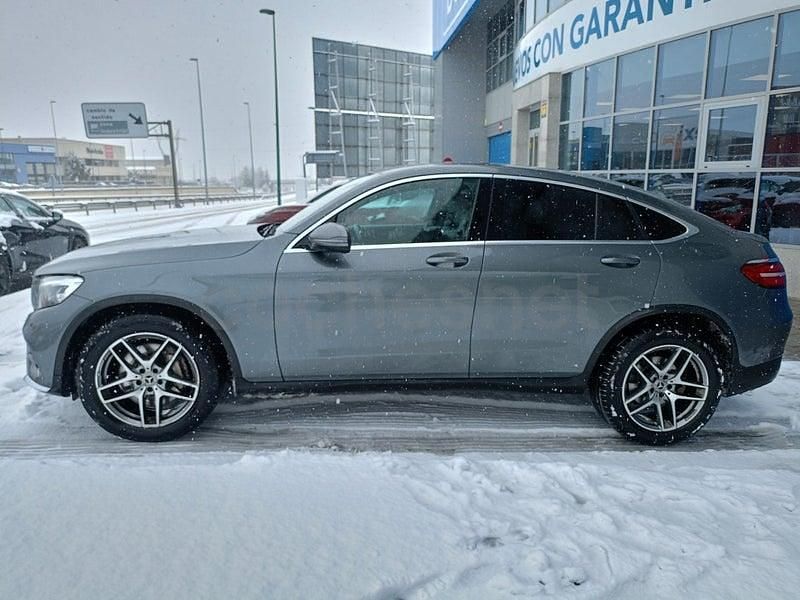 Usado Mercedes GLC250 211 CV (155 kW) 2019 Gris / plata Coupe
