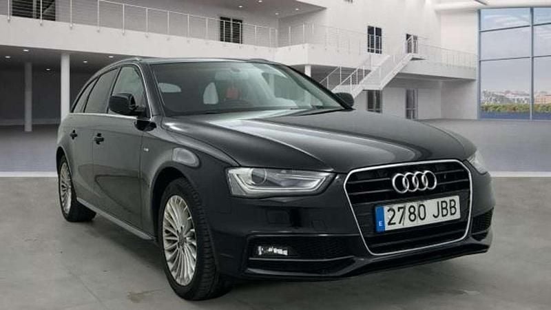 Usado Audi A4 S-Line 150 HP (110 kW) 2014 Preto Carrinha