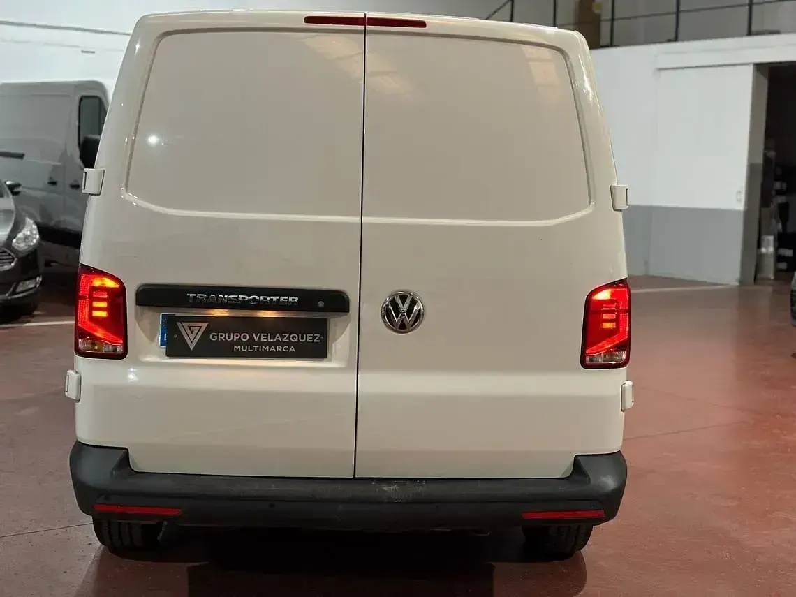 Usado VW Transporter 110 CV (80 kW) 2022 Blanco Van