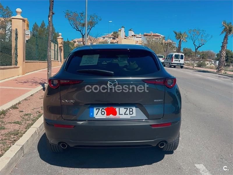 Usado Mazda CX-30 122 CV (89 kW) 2022 Gris / plata SUV