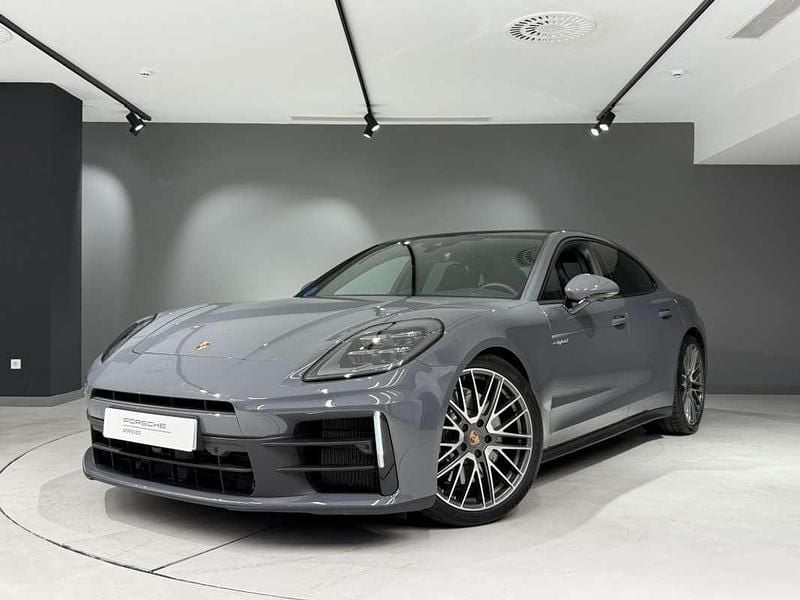 Gris / plata Usado 2025 Porsche Panamera 4 Berlina | 136.900 € - Imagen 1/4