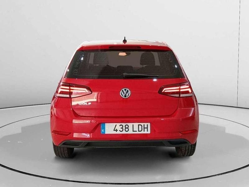 Usado VW Golf VII Edition 116 CV (85 kW) 2019 Rojo Familiar