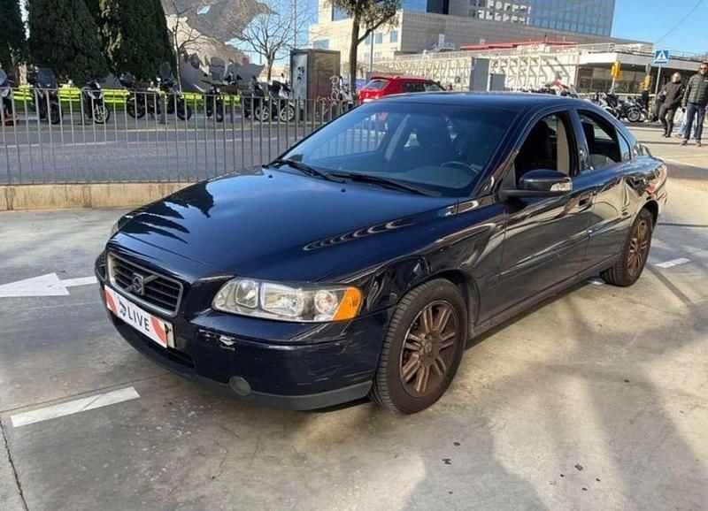 Usado Volvo S60 Summum 163 CV (119 kW) 2006 Negro Berlina