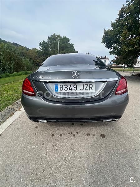 Usado Mercedes C220 AMG line 170 CV (125 kW) 2017 Gris / plata Berlina