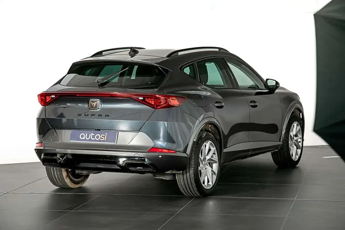 Usado Cupra Formentor 150 CV (110 kW) 2022 Gris SUV