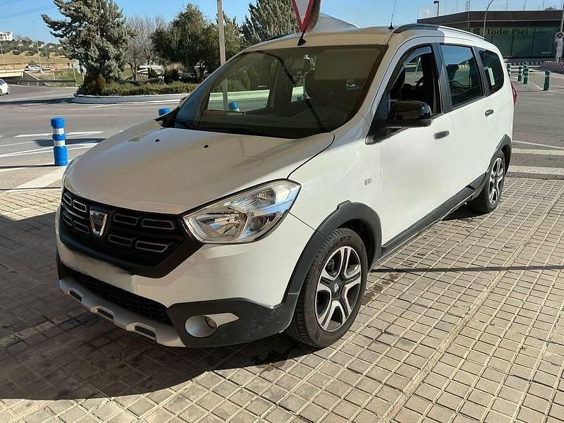 Blanco Usado 2021 Dacia Lodgy Monovolumen | 12.900 € (Precio justo) - Imagen 1/4
