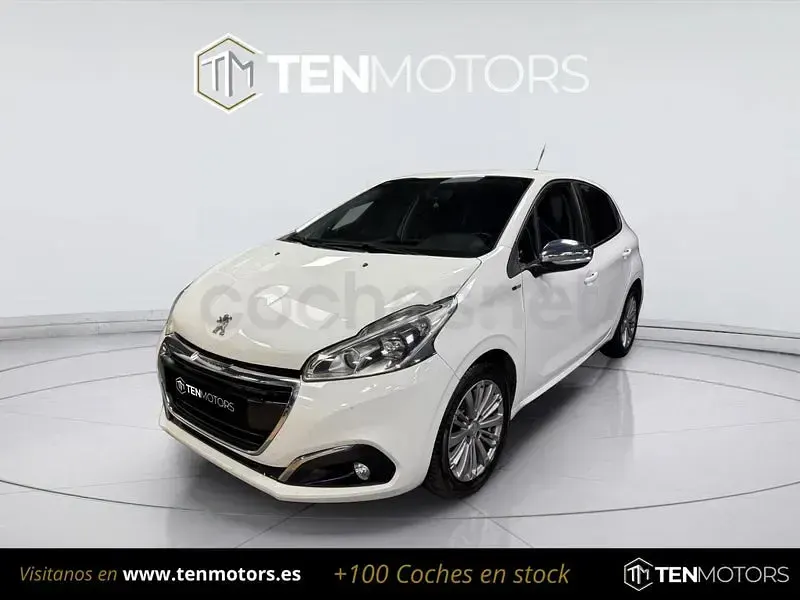 Usado Peugeot 208 Active 82 CV (60 kW) 2016 Blanco Utilitario